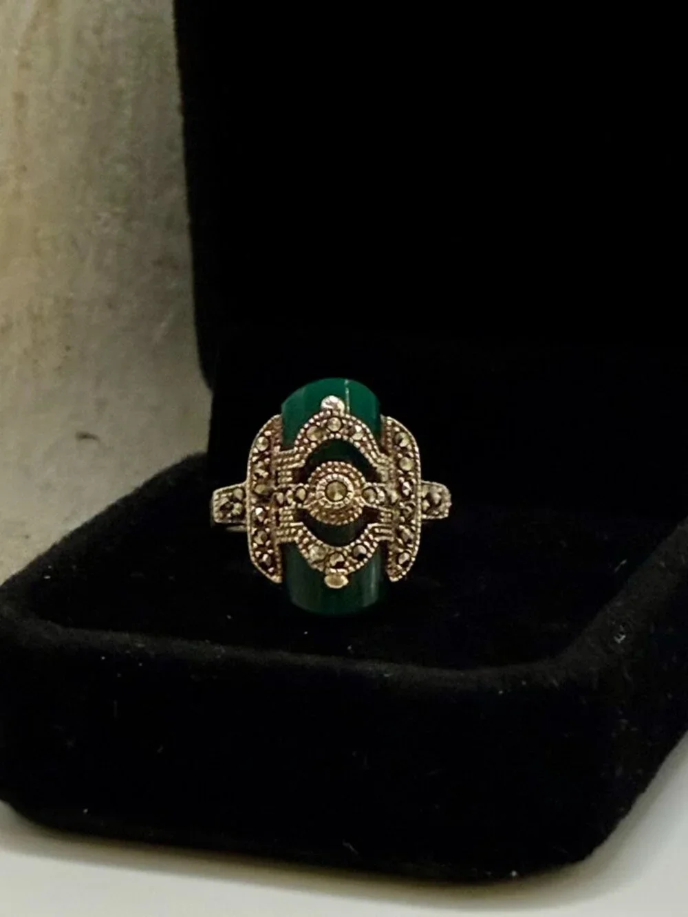 Vintage Signed Thai 925 Sterling Silver Green Chalcedony Marcasite Ring Size 6
